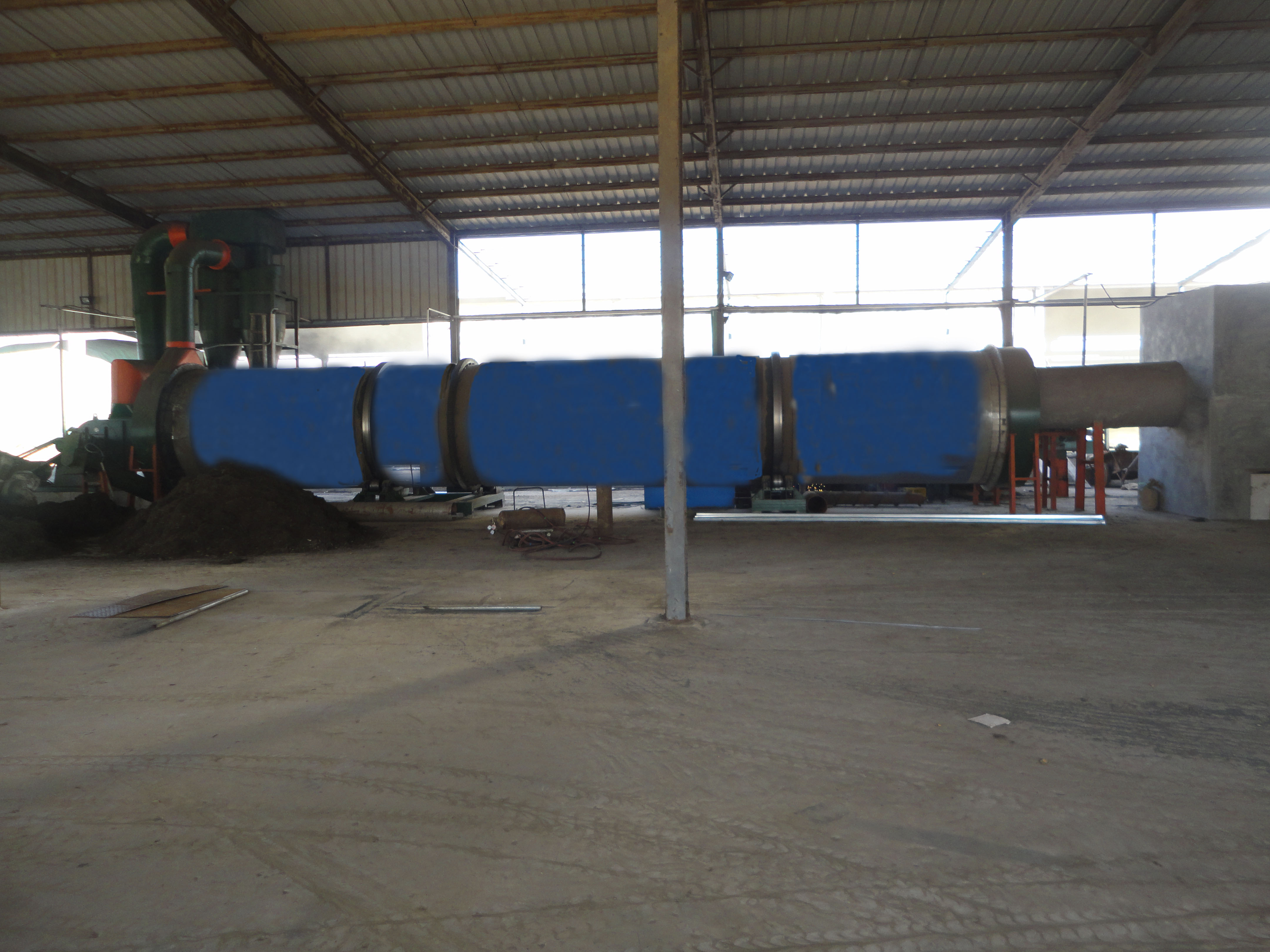 煤泥烘干機(jī)現(xiàn)場生產(chǎn)